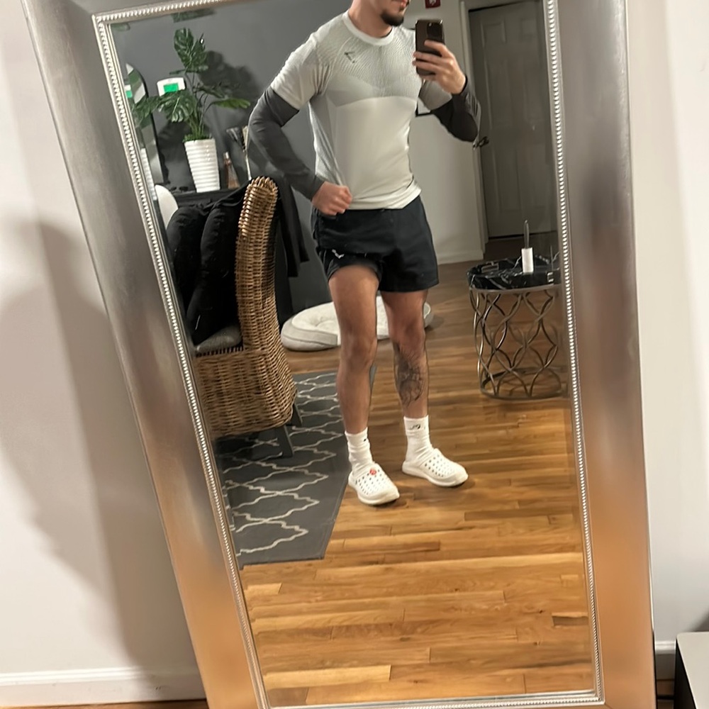 Men’s XS Gymshark grey compression shirt